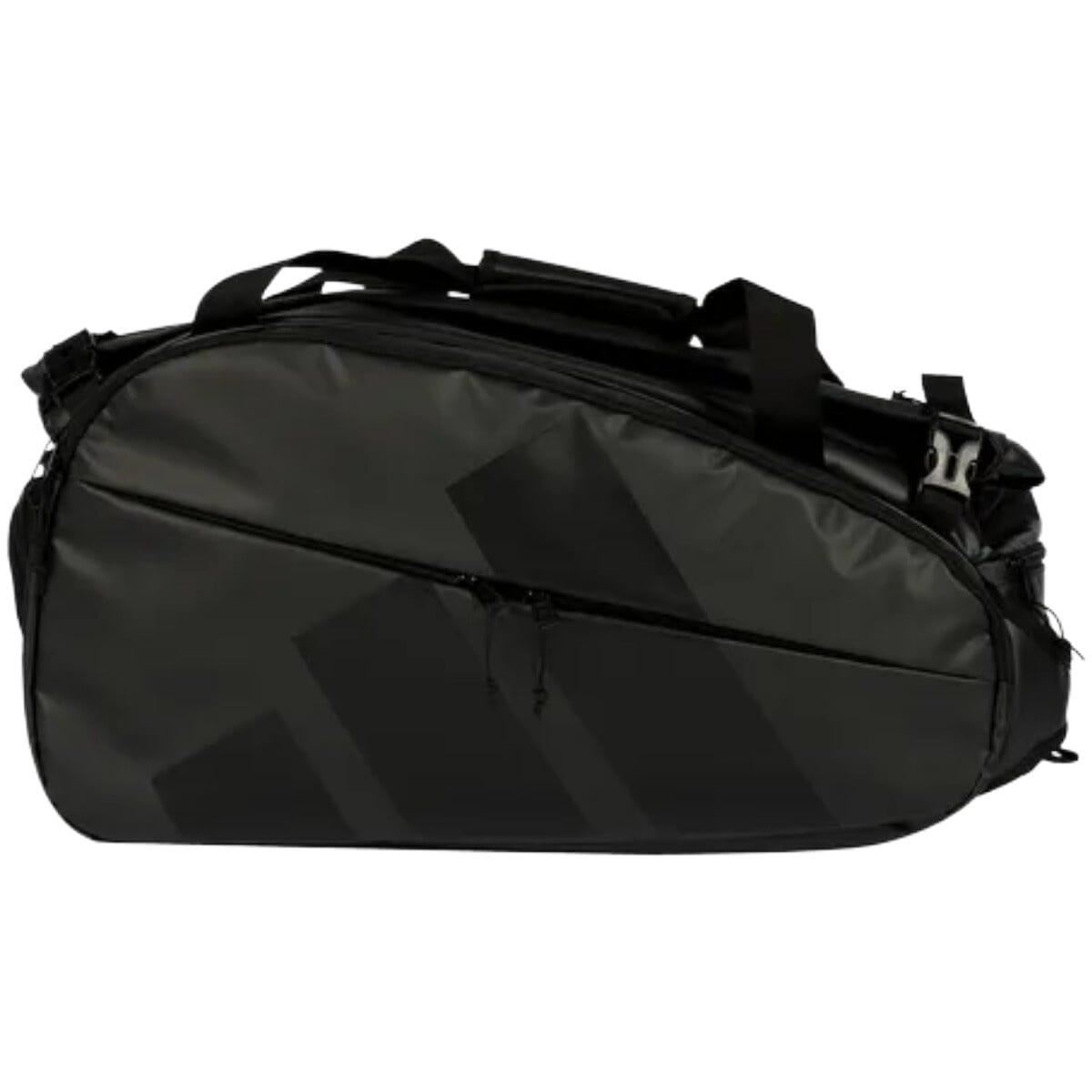 Svart Adidas Multigame Black Bag 2026 sedd framifrån